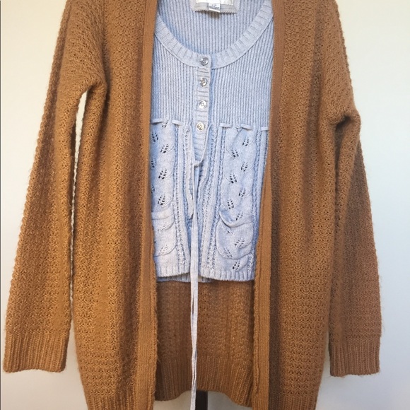 Cardigan - Picture 1 of 4